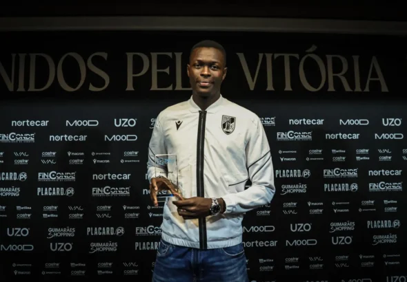Alioune-Ndoye-Vitoria-SC-Premio.jpg