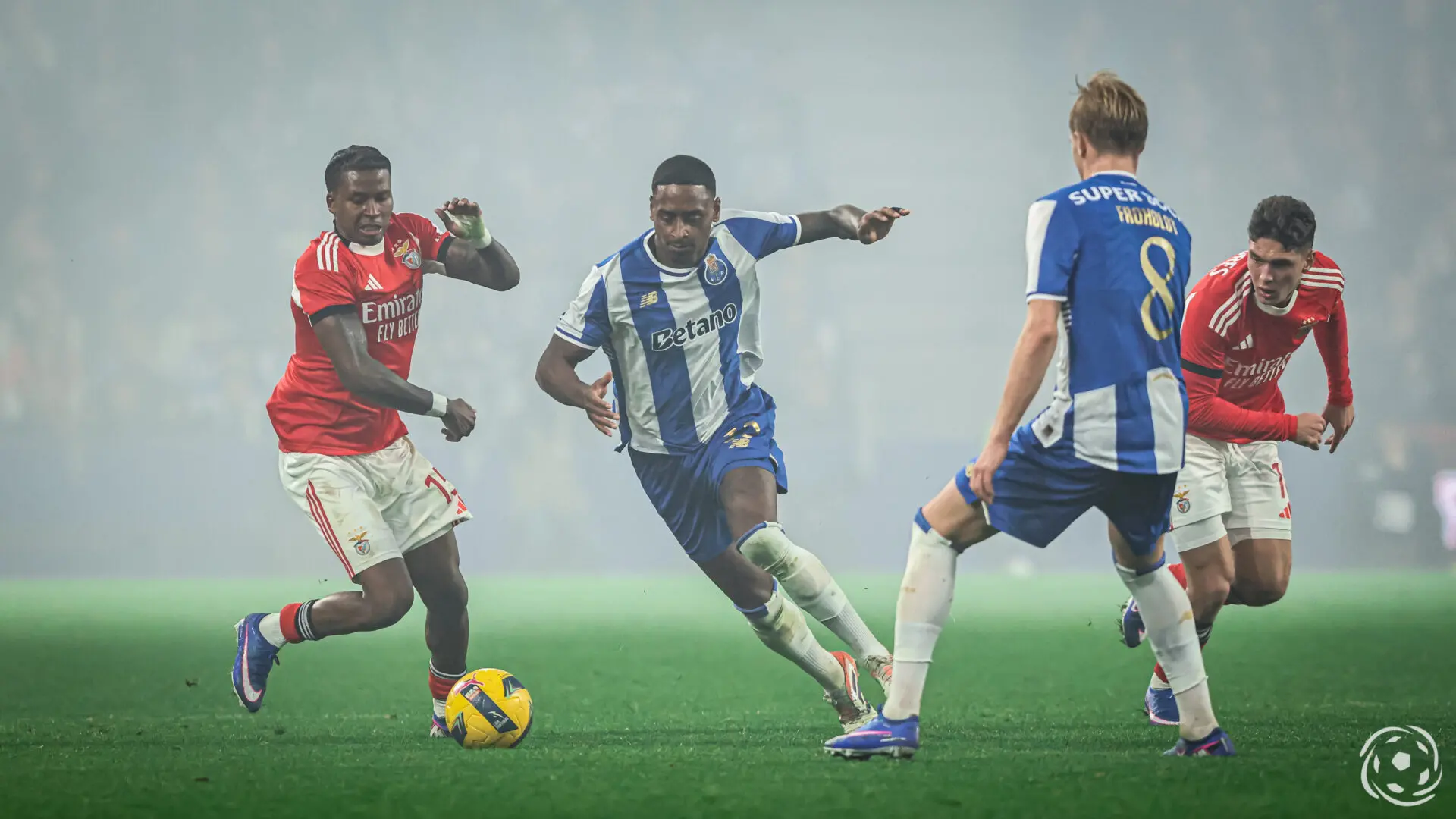 Pablo-Rosario-Sidny-Lopes-Cabral-Benfica-FC-Porto.jpg